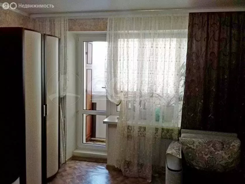 2-комнатная квартира: Тюмень, улица Льва Толстого, 3 (50 м) - Фото 0