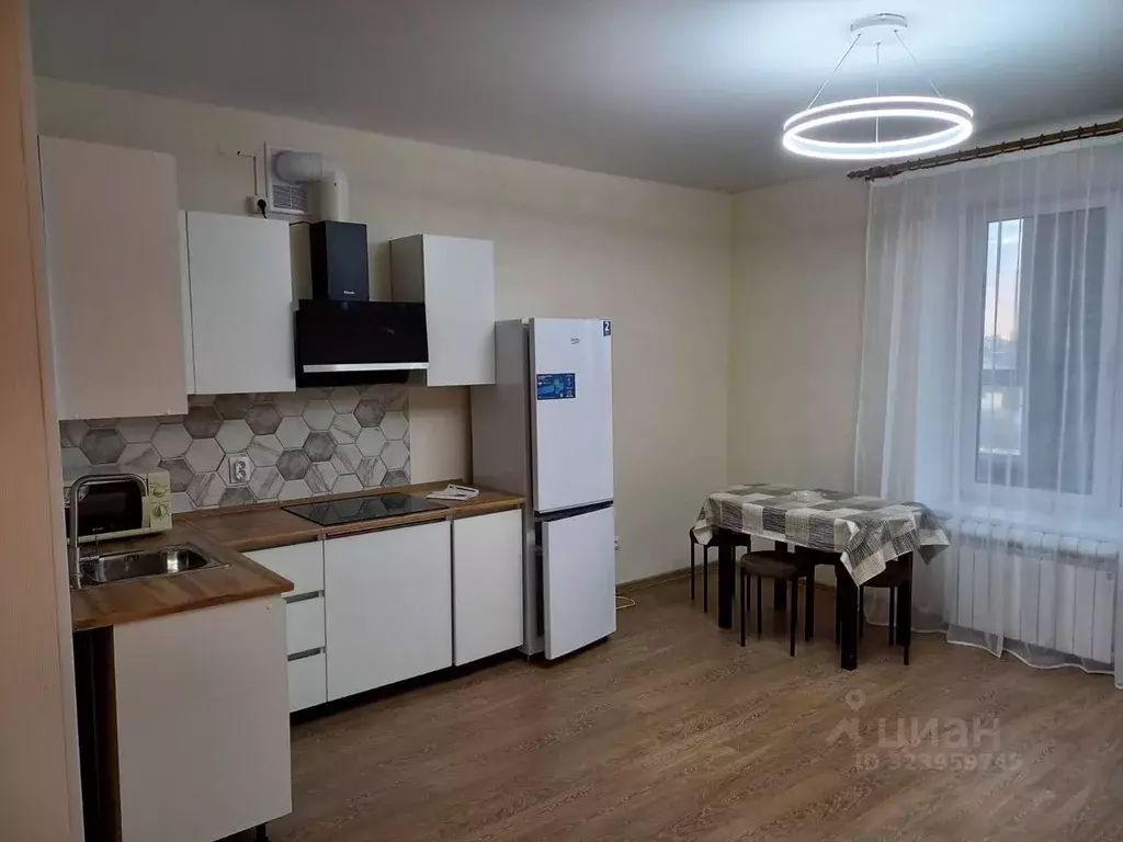 2-к кв. Воронежская область, Воронеж ул. Торпедо, 33А (56.2 м) - Фото 1