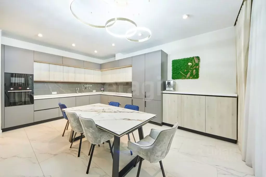 Таунхаус в Московская область, Красногорск городской округ, д. ... - Фото 1