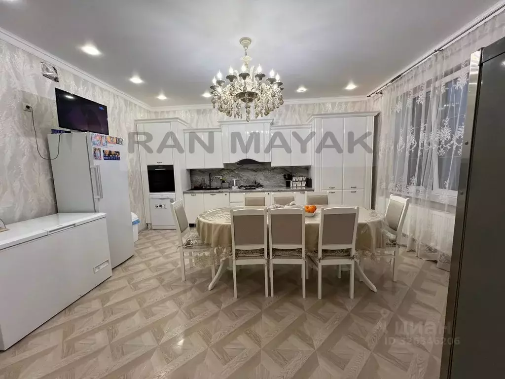 Дом в Адыгея, Майкоп городской округ, пос. Западный ул. Майская, 110 ... - Фото 1