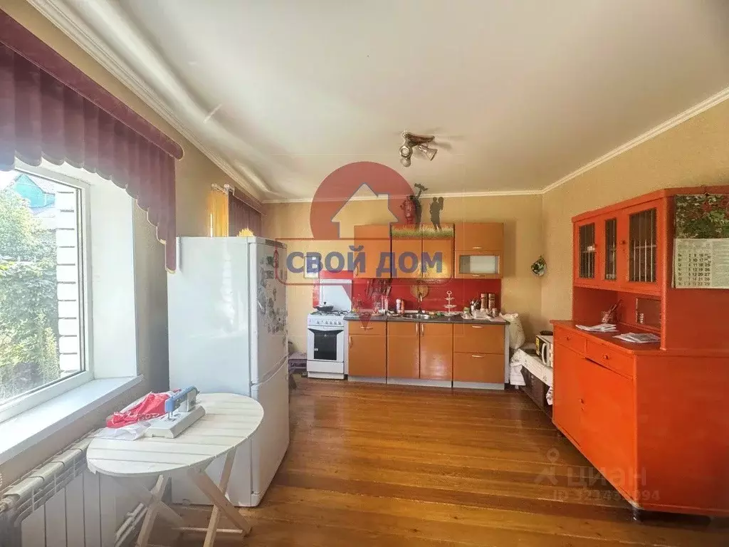 Дом в Оренбургская область, Орск Новый город мкр, ул. Шарлыкская (169 ... - Фото 1