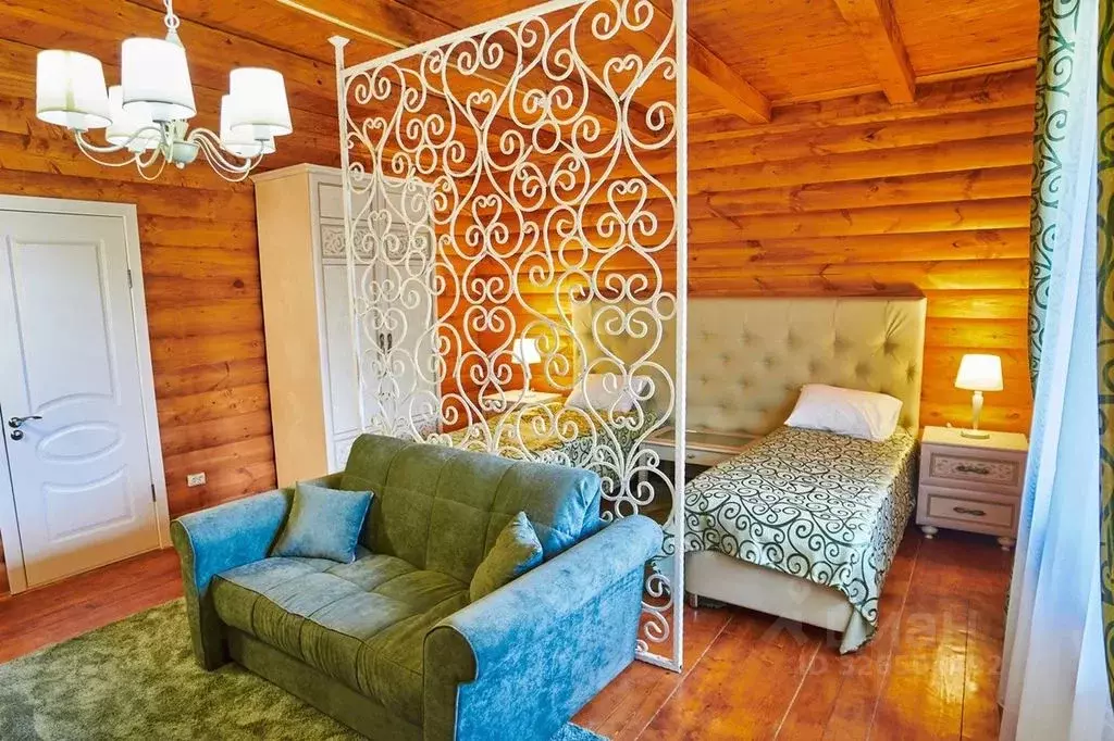 Дом в Астраханская область, Камызякский район, пос. Верхнекалиновский ... - Фото 1