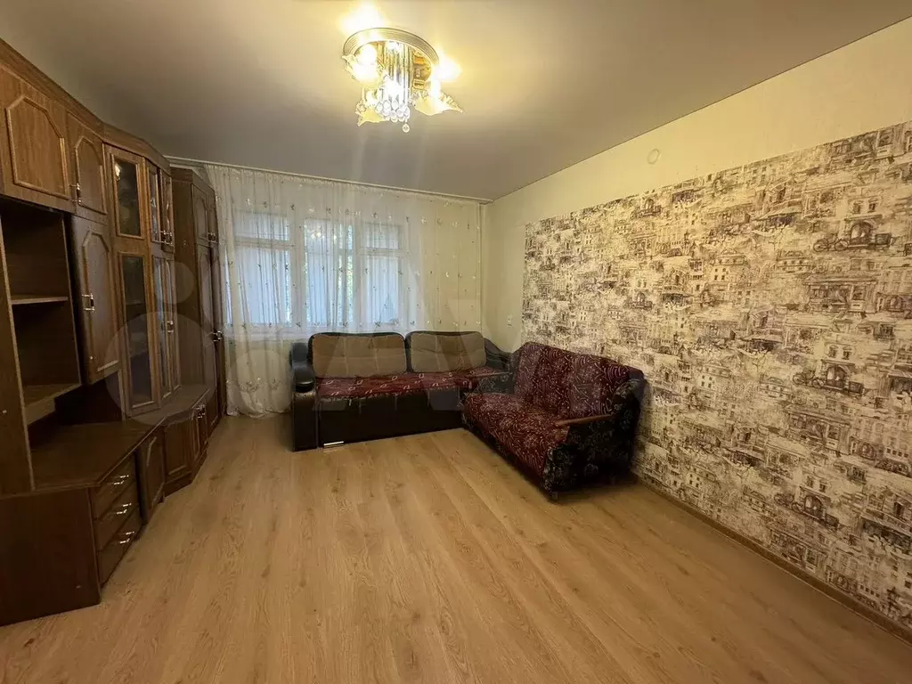 3-к. квартира, 60 м, 3/5 эт. - Фото 1