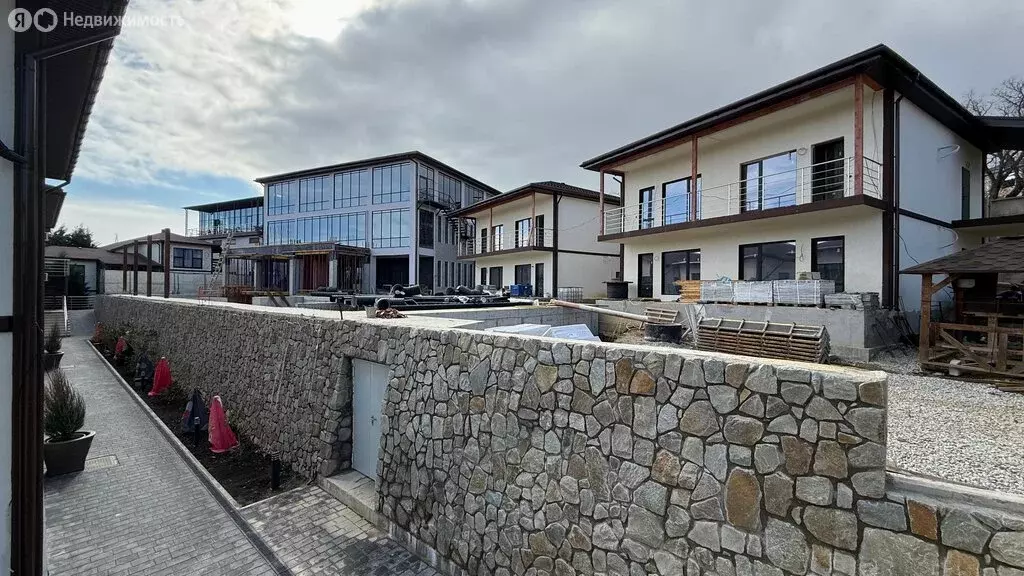 Дом в Республика Крым, муниципальный округ Алушта, село Виноградное, ... - Фото 1