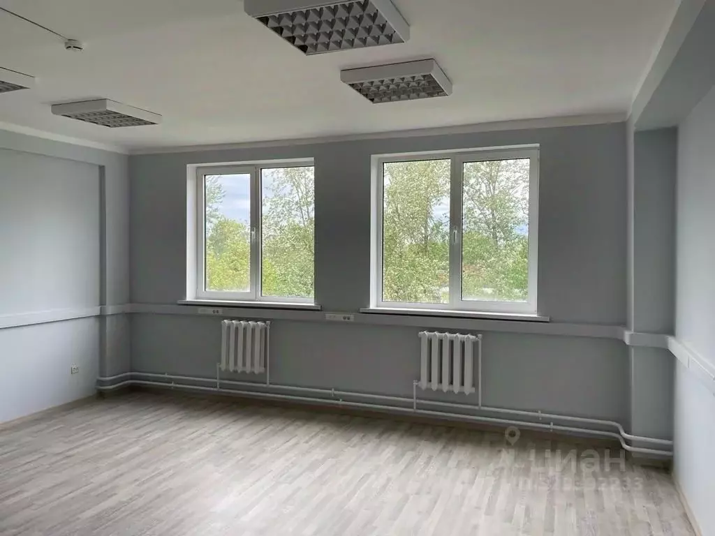 Офис в Калужская область, Калуга Новослободская ул., 27 (55 м) - Фото 1