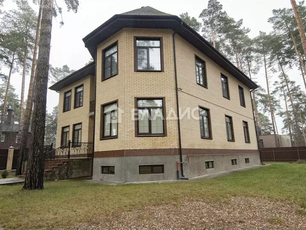 Дом в посёлок городского типа Кратово, улица Гоголя, 64 (585.3 м) - Фото 0