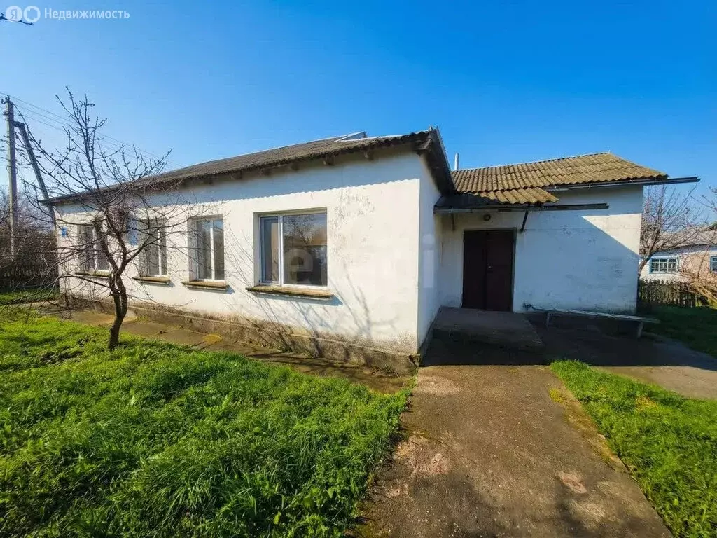 Дом в Фрунзе, Октябрьская улица (80 м) - Фото 1