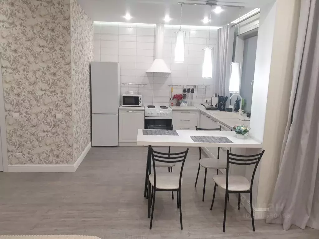 Студия Иркутская область, Иркутск Байкальская ул., 208 (40.0 м) - Фото 1