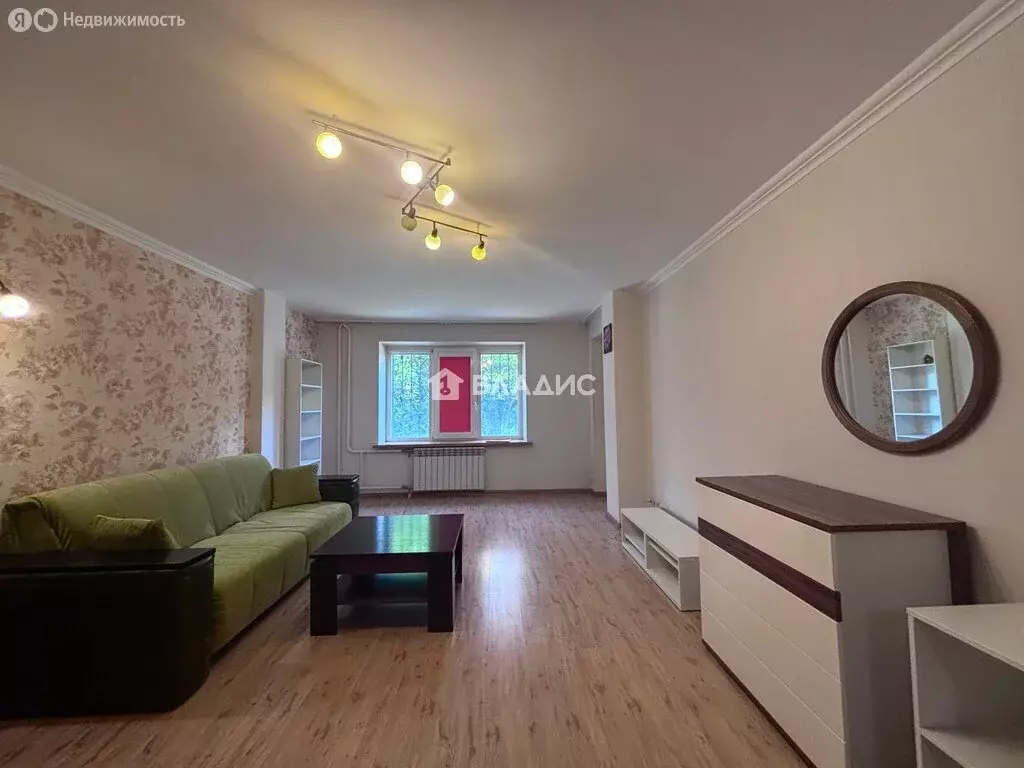 1-комнатная квартира: Белгород, улица 5 Августа, 37 (80 м) - Фото 1