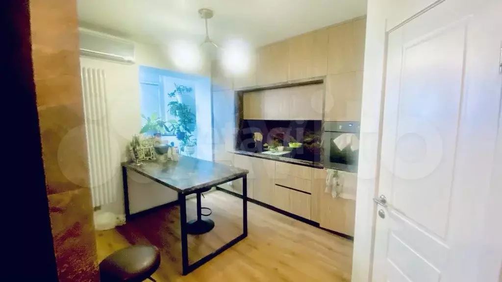 Комната 15 м в 2-к., 9/9 эт. - Фото 0