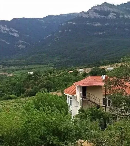 Участок в Крым, Ялта ул. Белобродского, 22 (4.7 сот.) - Фото 1