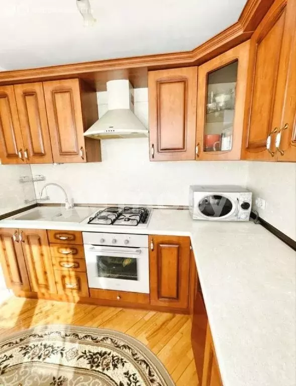 2-комнатная квартира: Калининград, Озёрная улица, 42 (76.1 м) - Фото 1