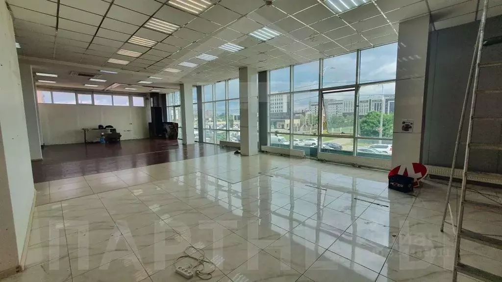 Офис в Краснодарский край, Краснодар ул. Имени Дзержинского, 165 (370 ... - Фото 1