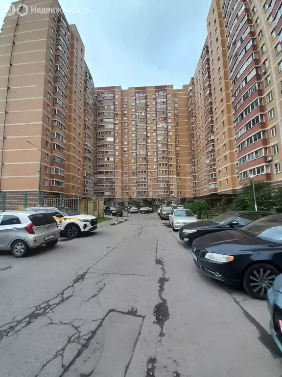 Квартира-студия: посёлок городского типа Андреевка, Староандреевская ... - Фото 1