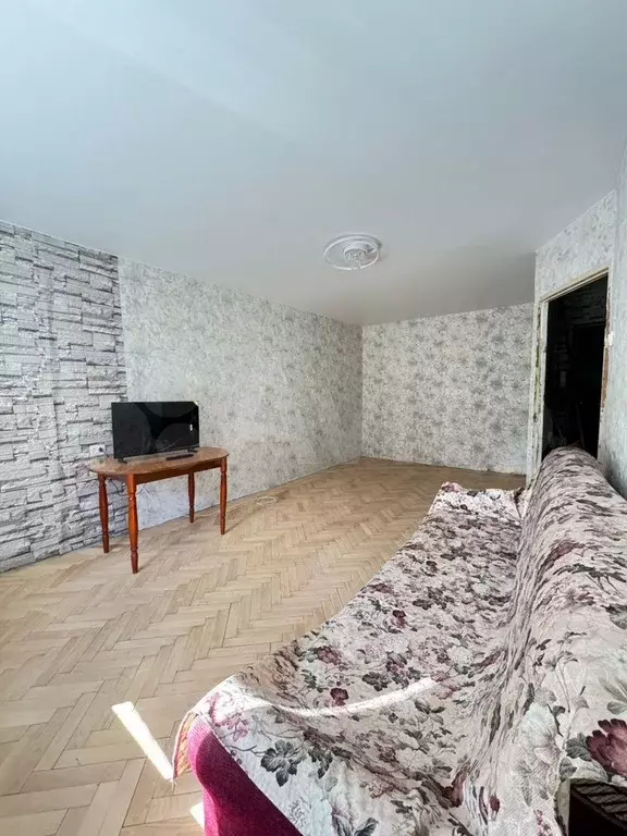 1-к. квартира, 33 м, 1/7 эт. - Фото 1