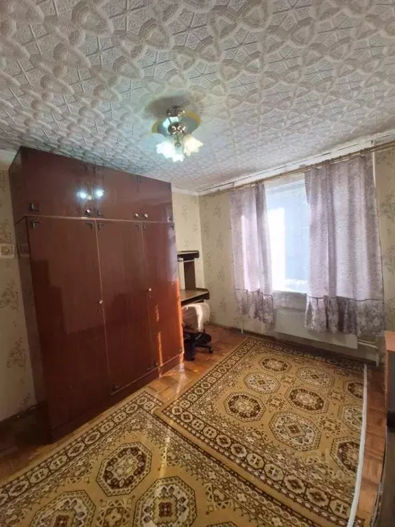 Комната Свердловская область, Екатеринбург ул. Амундсена, 69 (14.5 м) - Фото 1