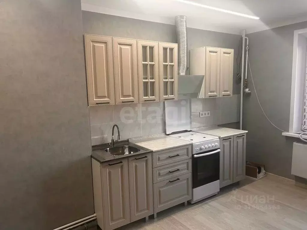 1-к кв. Брянская область, Брянск ул. А.К. Толстого, 3А (46.7 м) - Фото 1