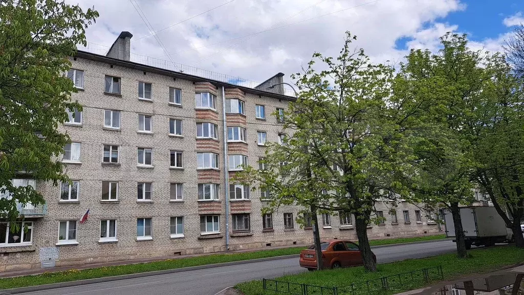 Комната 18,4 м в 5-к., 2/5 эт. - Фото 0