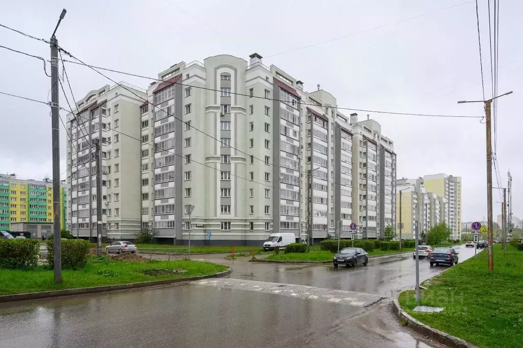 3-к кв. Кировская область, Киров ул. Мостовицкая, 3 (73.4 м) - Фото 0