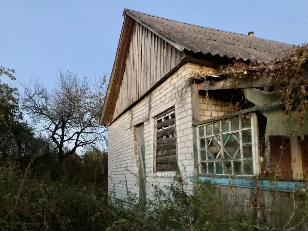 Дом в Брянская область, Жуковский муниципальный округ, д. Летошники ... - Фото 0