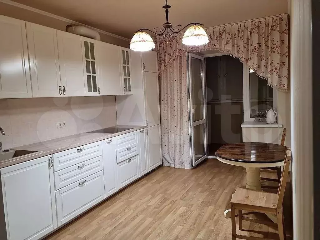 1-к. квартира, 40 м, 2/15 эт. - Фото 1