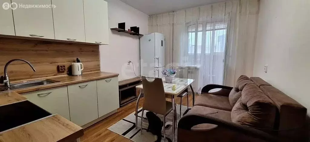1-комнатная квартира: Тюмень, улица Монтажников, 43 (41 м) - Фото 2