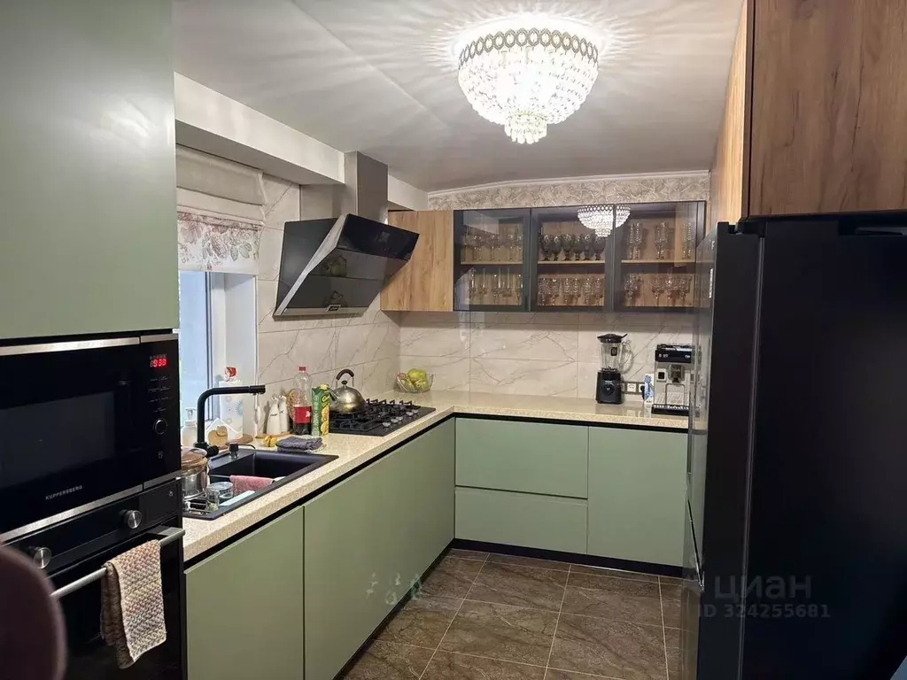 Дом в Крым, Симферополь ул. Битакская, 72 (250 м) - Фото 1