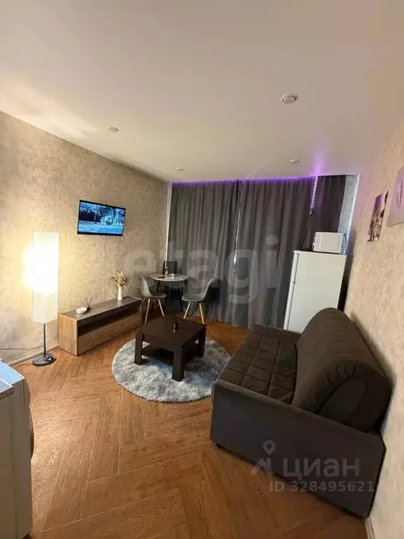 Комната Тюменская область, Тюмень ул. Станционная, 24 (17.5 м) - Фото 1