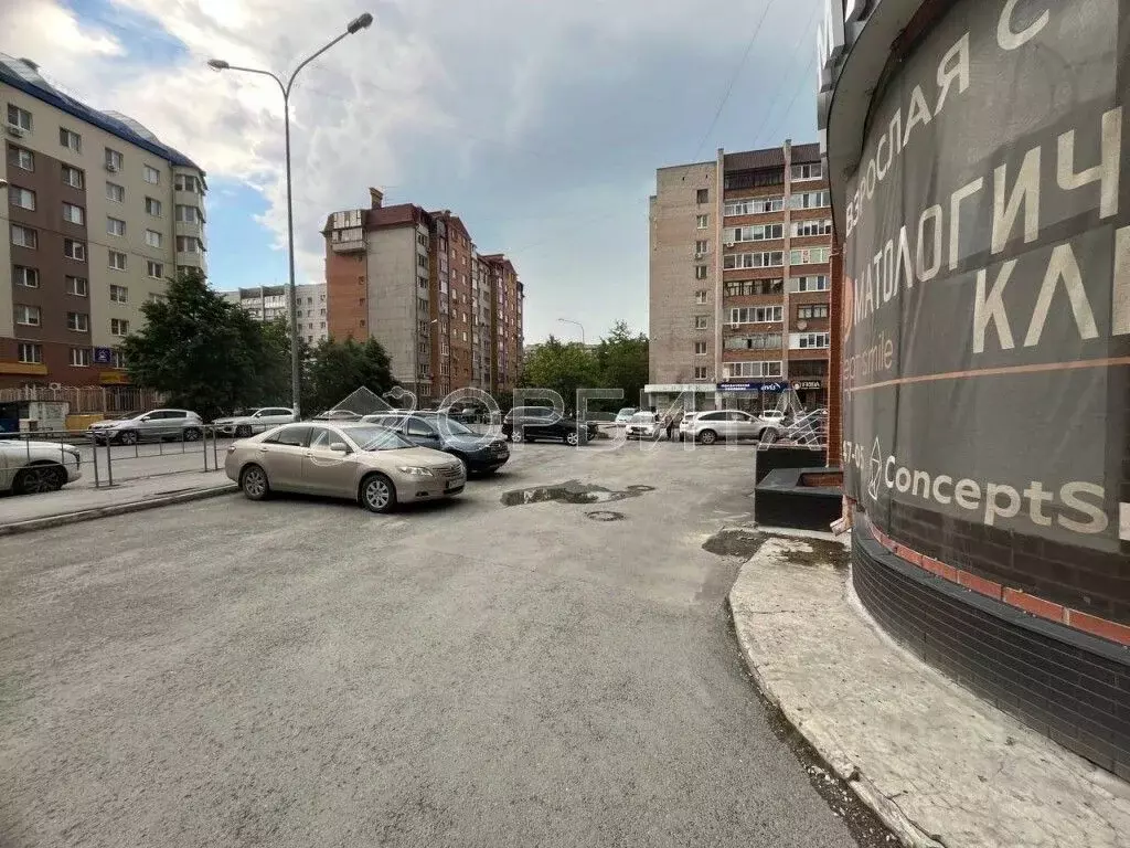 Помещение свободного назначения в Тюменская область, Тюмень ул. ... - Фото 1