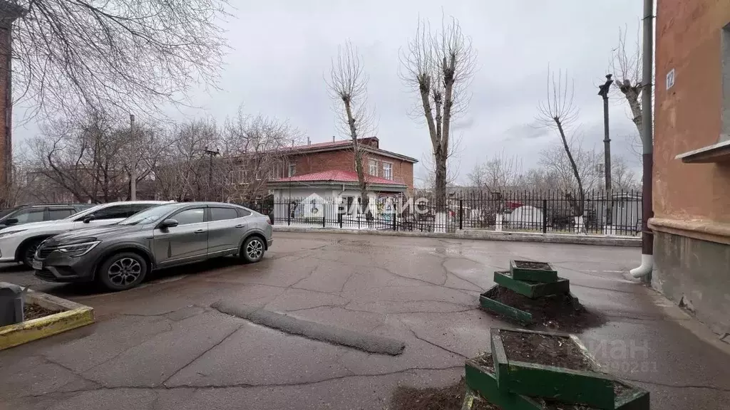 2-к кв. Бурятия, Улан-Удэ Октябрьская ул., 12 (43.0 м) - Фото 1