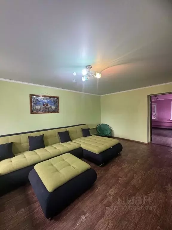 Дом в Астраханская область, Астрахань ул. Бирюзова, 41 (77 м) - Фото 2