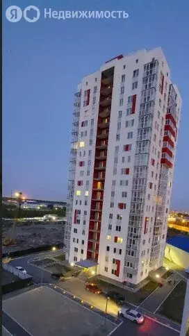 1-комнатная квартира: Тюмень, улица 50 лет Октября, 75к2 (49.1 м) - Фото 2