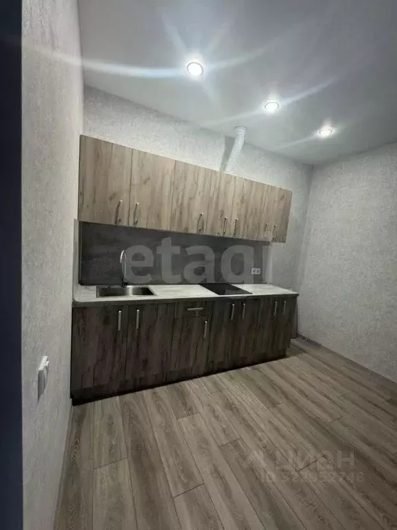 2-к кв. Тюменская область, Тюмень ул. Пожарных и Спасателей, 1 (61.5 ... - Фото 1