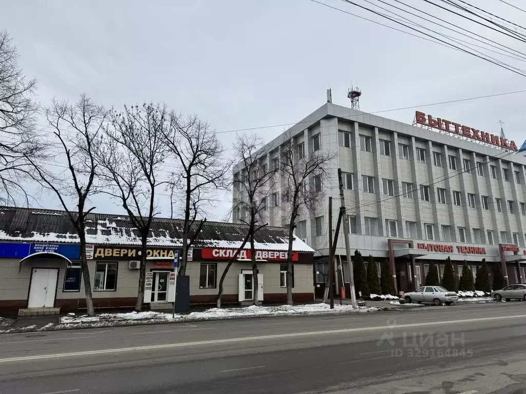 Помещение свободного назначения в Адыгея, Майкоп Курганная ул., 350 ... - Фото 1