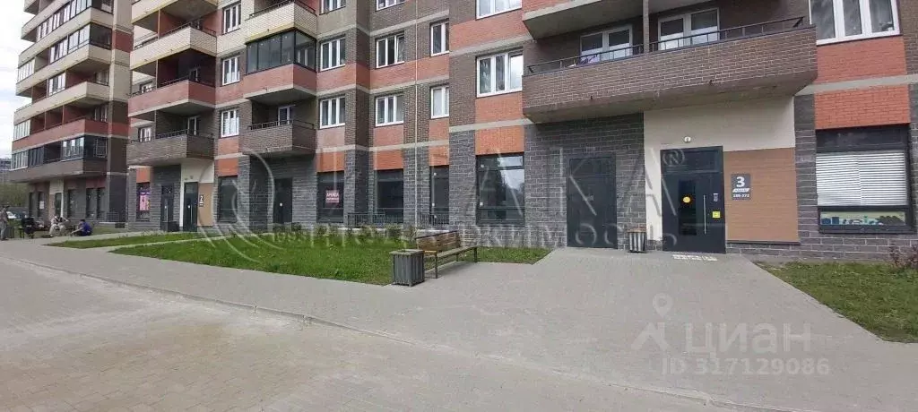 Помещение свободного назначения в Ленинградская область, Мурино ... - Фото 1