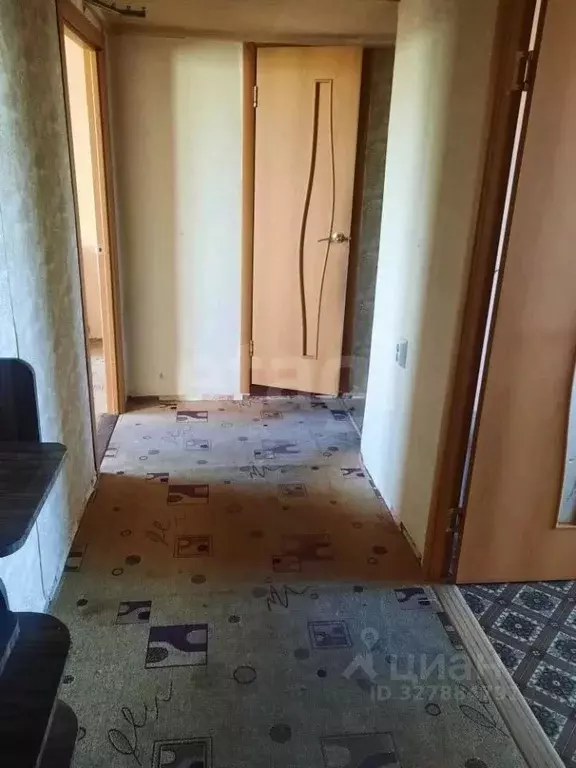 3-к кв. Волгоградская область, Светлоярский район, с. Большие ... - Фото 2