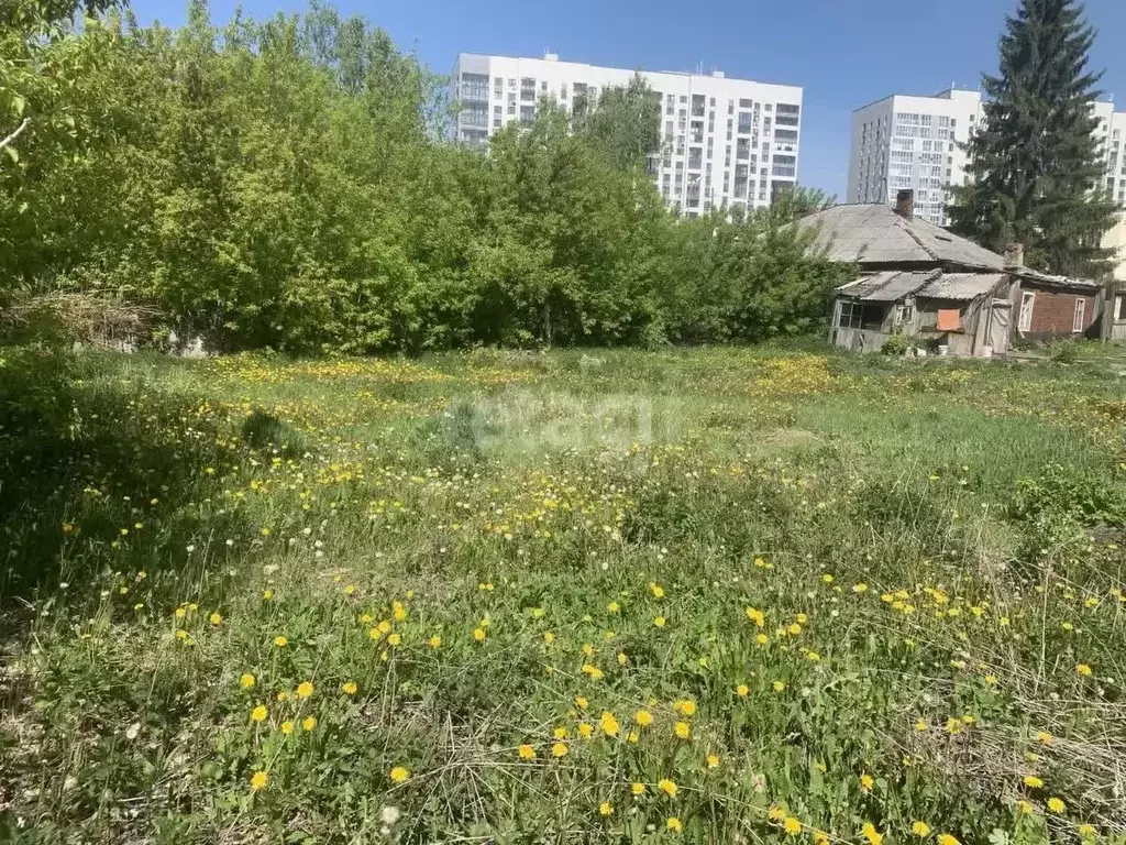 Участок в Тюменская область, Тюмень Комбинатская ул., 83 (14.0 сот.) - Фото 1