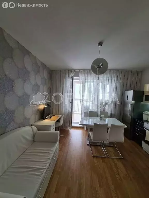 1-комнатная квартира: Тюмень, улица Бориса Опрокиднева, 2к1 (48.8 м) - Фото 2