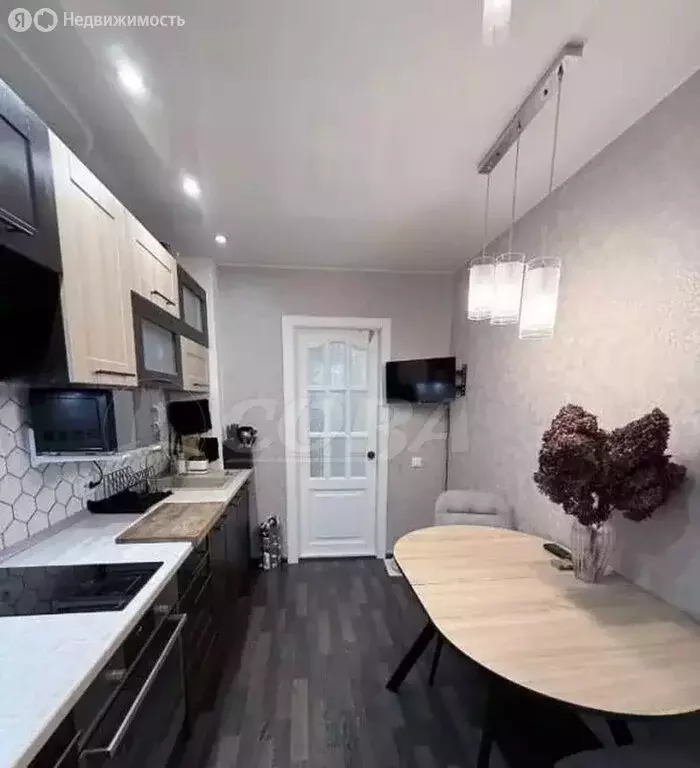 2-комнатная квартира: Тюмень, улица Ватутина, 26 (51 м) - Фото 1