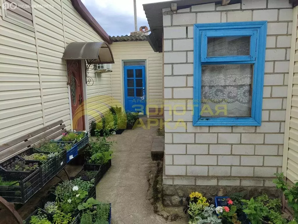 Дом в Тамань, улица Таманской Армии, 1 (49 м) - Фото 1