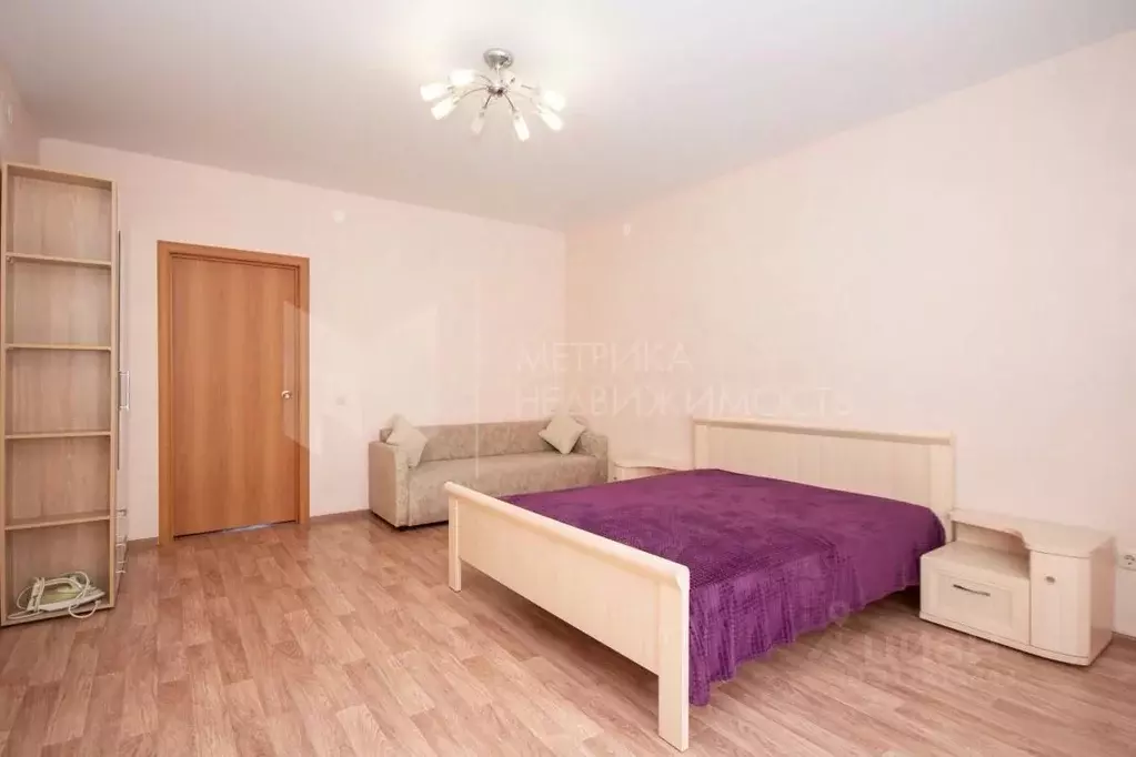 2-к кв. Тюменская область, Тюмень ул. Циолковского, 7к2 (76.4 м) - Фото 0