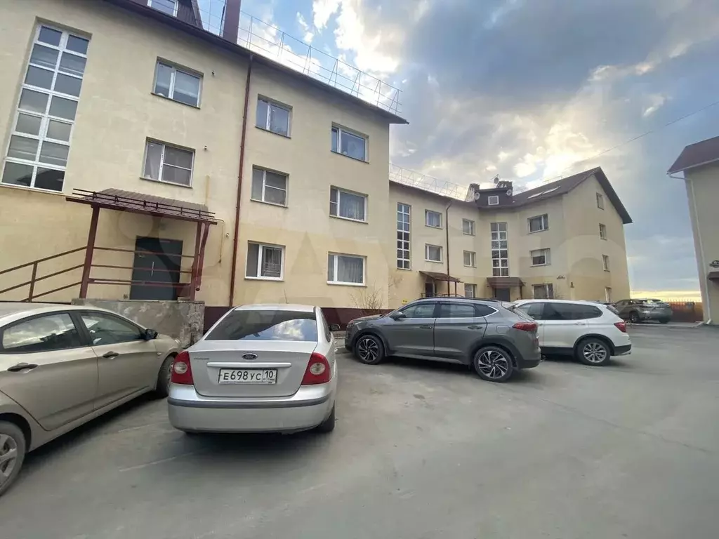 3-к. квартира, 84м, 1/4эт., Купить квартиру в Петрозаводске, ID объекта -  30063509750