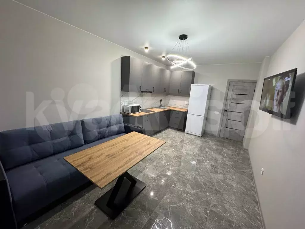 1-к. квартира, 40 м, 7/18 эт. - Фото 1