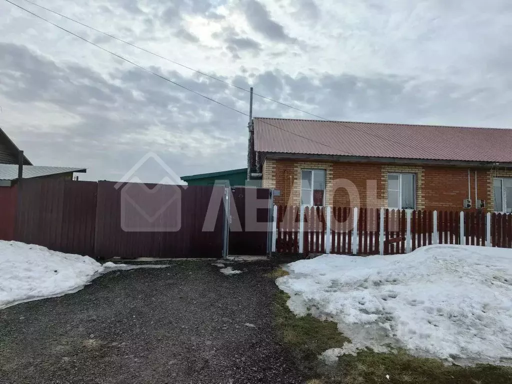 2-к кв. Омская область, Любинский район, Красный Яр рп ул. Юбилейная, ... - Фото 1