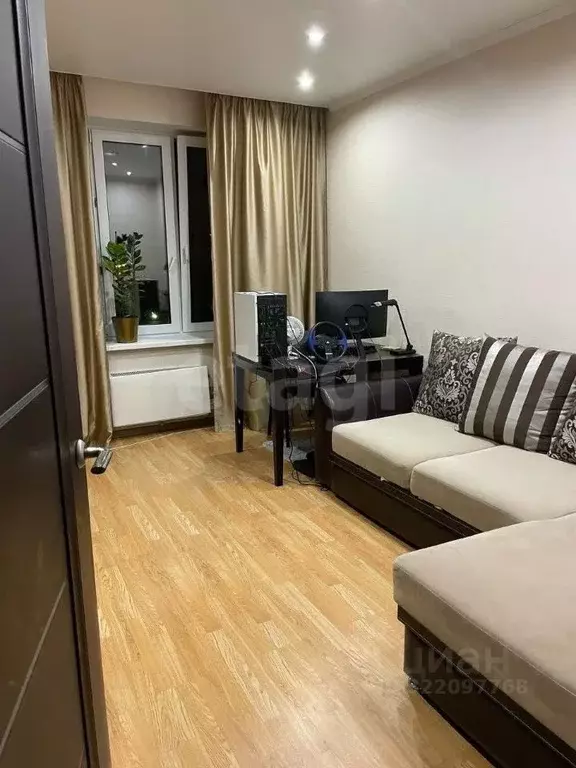 3-к кв. Тюменская область, Тюмень ул. Николая Федорова, 17 (78.9 м) - Фото 2