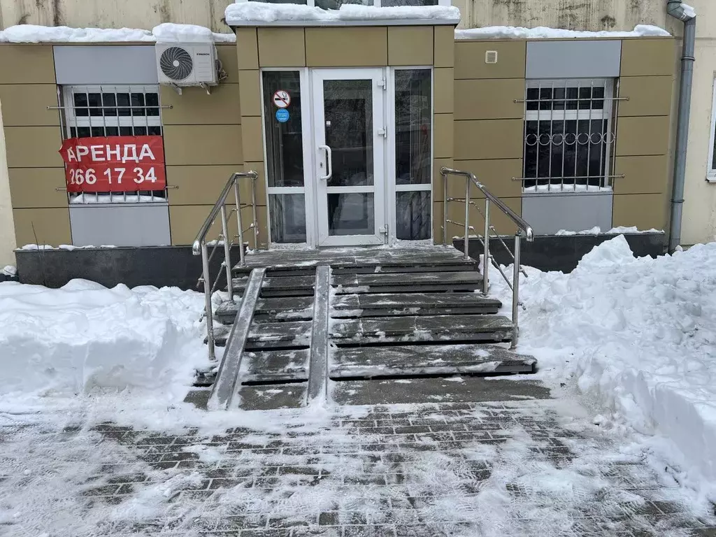 Торговая площадь в Башкортостан, Уфа просп. Октября, 66А (45 м) - Фото 1