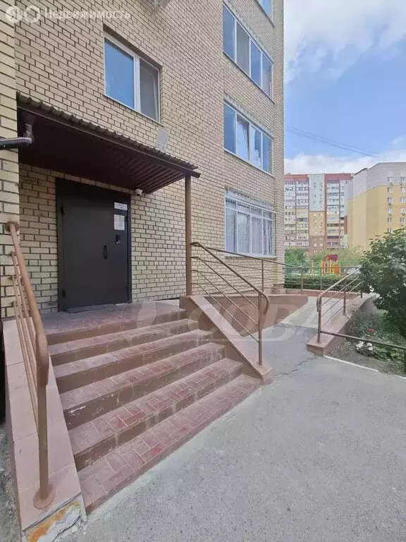 2-комнатная квартира: Тюмень, улица Евгения Богдановича, 8/1 (56 м) - Фото 1