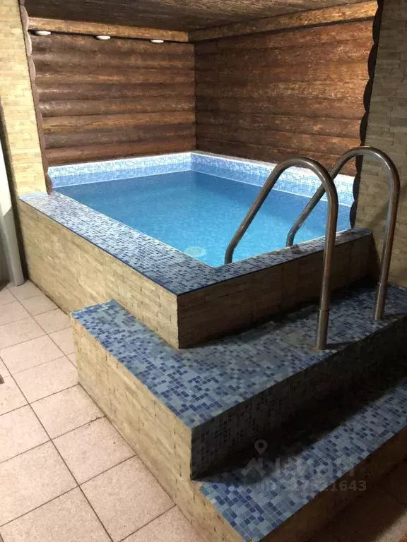 Дом в Красноярский край, Красноярск ул. 2-я Брянская, 34/1 (280 м) - Фото 0