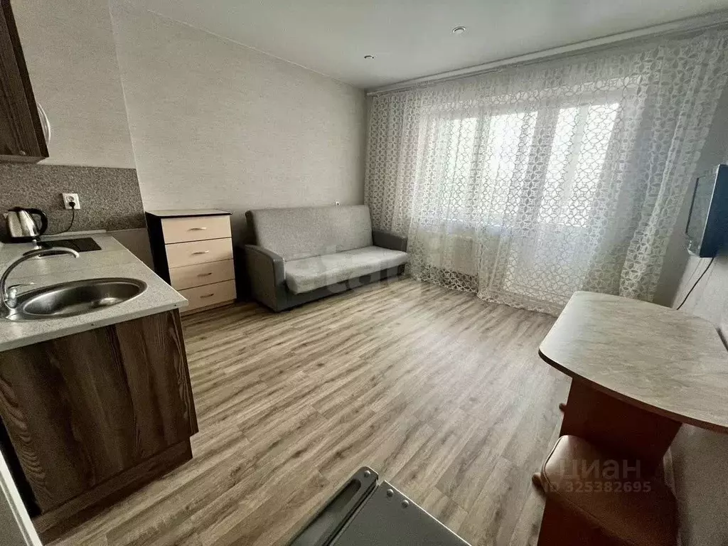 Студия Тюменская область, Тюмень ул. Мельникайте, 2к11 (30.0 м) - Фото 1