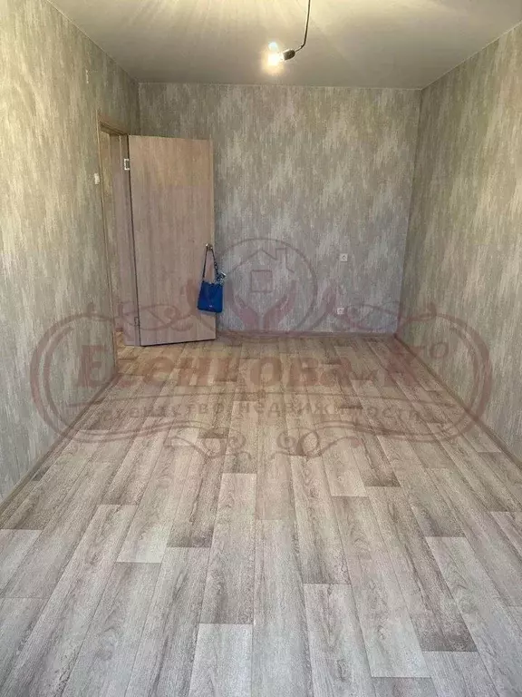 1-к кв. Курганская область, Курган Заозерный жилрайон, 8-й мкр, 5 ... - Фото 2